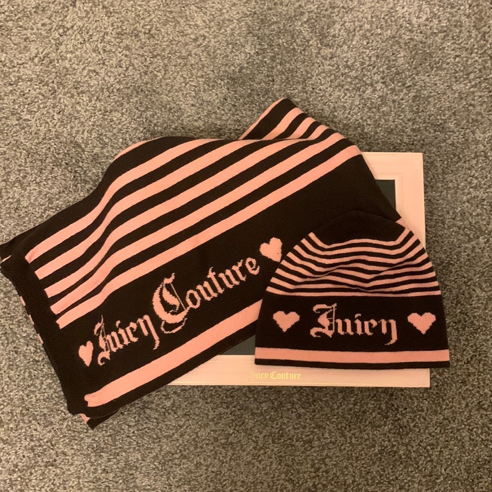Vintage Juicy Couture scarf and hat in original box
